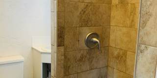 3231 Vine Street - 3 Gallery 12