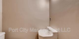 8617 Oak Road - Gallery 25