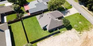 402 E Martial Avenue Gallery 16