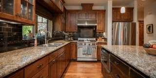 Beautiful Westside Craftsman | Prime Bend Location Gallery 6