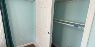 Renovated 3 UNITS right next to UH Manoa dormitory!! Gallery 16