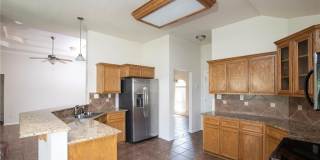 2605 Wisteria Lane Gallery 13