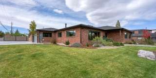 Mid Century Modern Home in Town Gallery 40