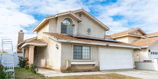 45809 E Evelyn Court Gallery 1