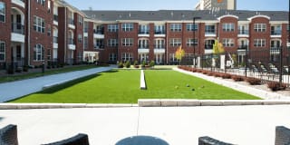 Luxembourg Gallery 24