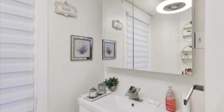 405 READING Avenue Gallery 17