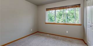 Park-Like Setting, 3+ Bedrooms, Great location - Kona Ct Gallery 22