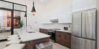 720 Thompson Street Gallery 67