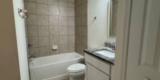 Cozy 3 Bed 2 Bath Duplex in Lehigh Acres Gallery 9