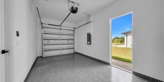 711 Roma Avenue S Gallery 23