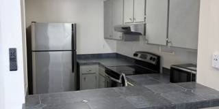 Large Studio Condo/ Perfect Location Gallery 1