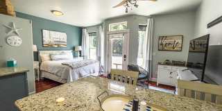 Parkside Suite: Fully Furnished Modern Studio in the Heart of Jacksonville $300 Utility Fee Gallery 14