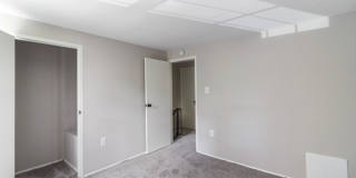 Townhomes at River's Crossing Gallery 9