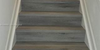 3616 NE 3rd Ct Gallery 10