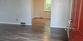 2 bed/ 1 bath Duplex Gallery 3