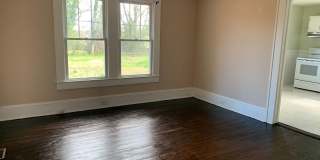 Beautiful Two Bedroom Home in Enderly Park! Gallery 10