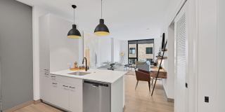 Triangle Square Gallery 20