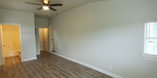 4 Bedroom 2 bath in Valley High Gallery 9