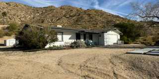 COMING SOON 3 bedroom 1.5 bathroom with amazing views of Morongo Valley Gallery 1