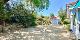 Beautiful Home, in Quiet Country Setting, Large, Private, Fenced Yard Space, with Landscaper Included! Gallery 30