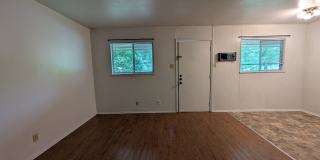 1/1 Triplex / Easy Access to I-35 / Fridge / No Carpet / CISD 1/1 Triplex / Easy Access to I-35 / Fridge / No Carpet / CISD Gallery 16