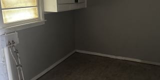 1809 Poplar Street Gallery 8