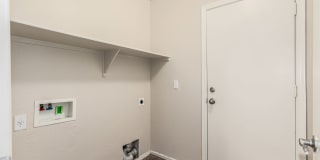 4 bedroom home in Surprise!! Gallery 35