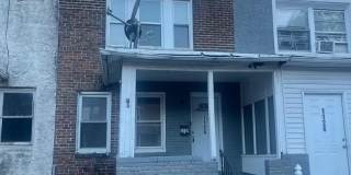 1124 THOMAS Street Gallery 1