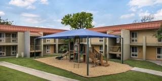 The Palms on Lamar-Affordable Housing Gallery 15