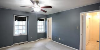 8523 ELECTRIC Avenue Gallery 21