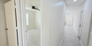 569 E Ridge Circle N Gallery 10