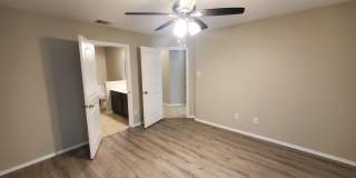 2432 French St Gallery 21