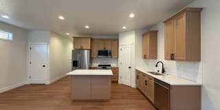 Brand New, Luxury Construction 3 bed, 2.5 ba, EV Charging INCLUDED! Gallery 1