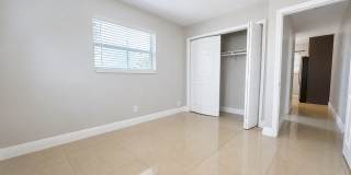 811 NW 6 Avenue - 4 Gallery 8