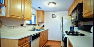 1733 Howe Lane Gallery 4