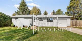 Charming Newly Remodel 3bd 1ba home with large fenced back yard!! Gallery 1