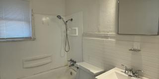 105 North Avenue U Gallery 4