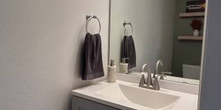 1818 S Quebec Way Gallery 17