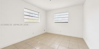 407 NW 7th Ct Gallery 3