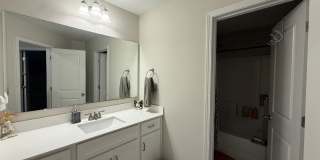 4 Bedroom house minutes from Haymont! Gallery 16
