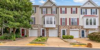 Dream Townhome in Kingstowne – Updated Elegance with Flexible Living Space Gallery 1