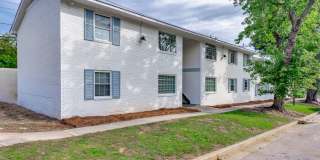 Charming 1-bedroom, 1-bath apartment located in the highly sought-after Rosewood area! - Apt 8 Gallery 1