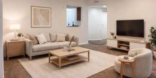 Charming 3BR Condo in Riverview Gallery 11