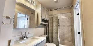 2529 E Admiral Pl - D Gallery 12