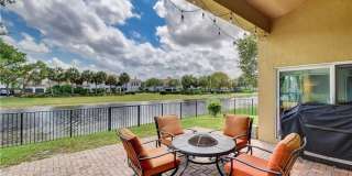 Amazing 4 Bedroom, 3 Bath home plus large 21'x11' loft located in Parkland Isles! Gallery 1