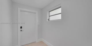 808 SW 12th Ct Gallery 18