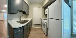 Marine Park Gallery 44