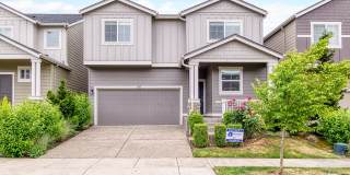 Spacious 4-Bedroom + Office Home in Abbey Creek – Modern Finishes, EV Charger & Low-Maintenance Backyard Gallery 1