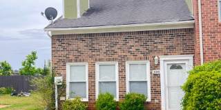 Charming 3-bedroom, 2-bath townhouse Gallery 1