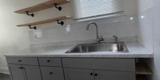 Two bedroom House For Rent S. Floyd Street Gallery 26